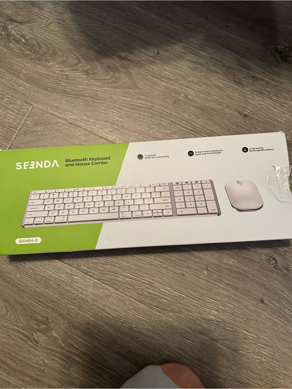 Seenda Bluetooth Keyboard and Mouse Combo - White